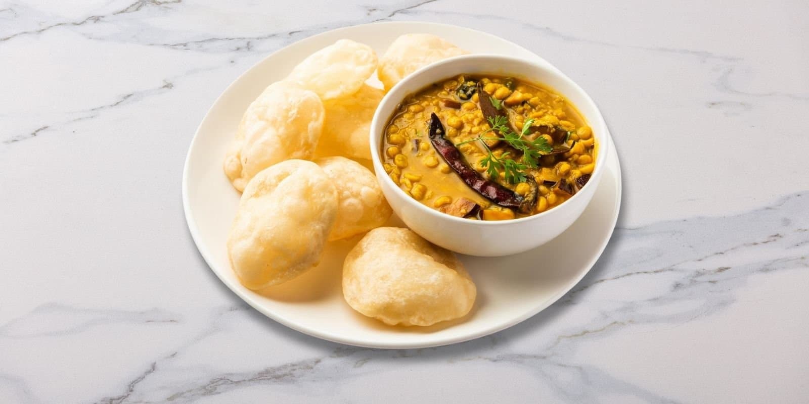 Cholar Daal and Luchi